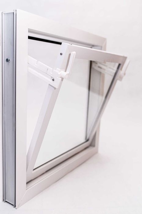 Okno antracyt różne wymiary garaż piwnica obora chlewnia kurnik