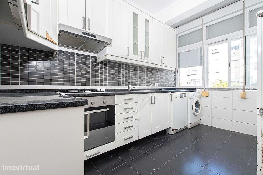 Apartamento T2 para venda — Cacém E São Marcos, Lisboa