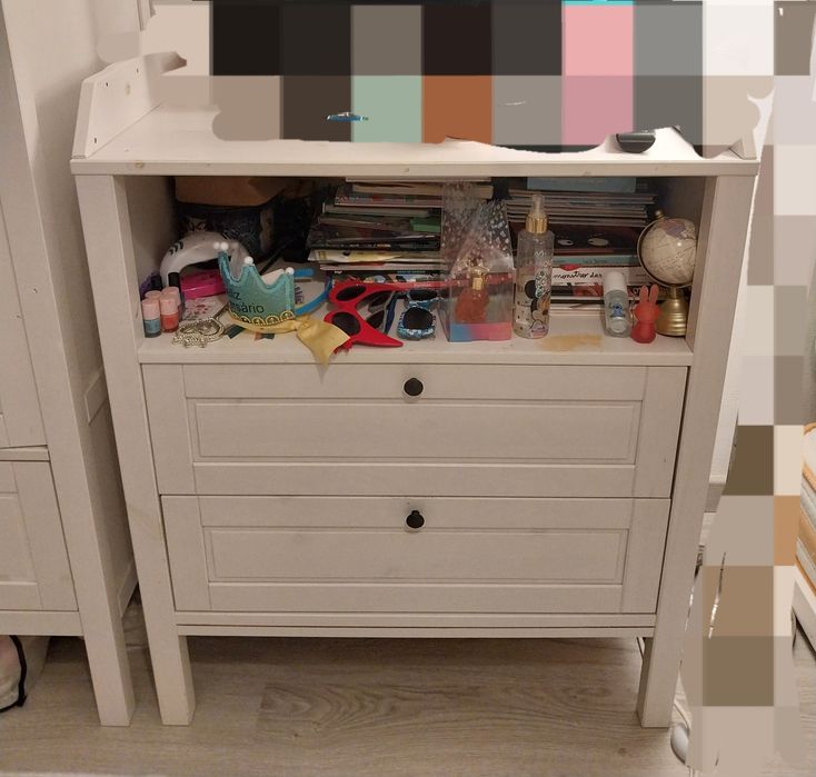 Armário + cómoda de gavetas de criança