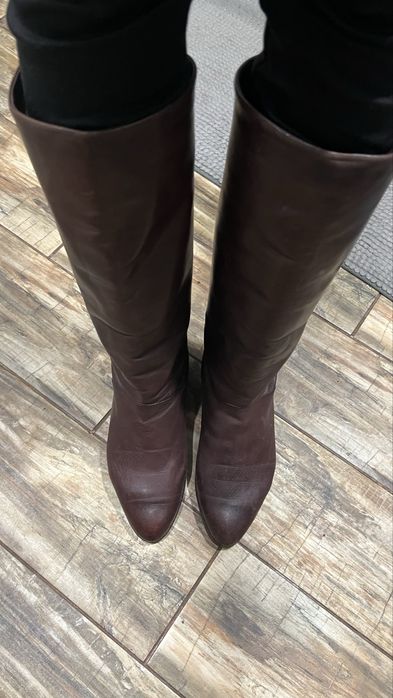 Коричневі чоботи з натуральної шкіри 37р