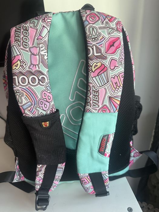 Mochila Totto  CRIANÇA como Nova
