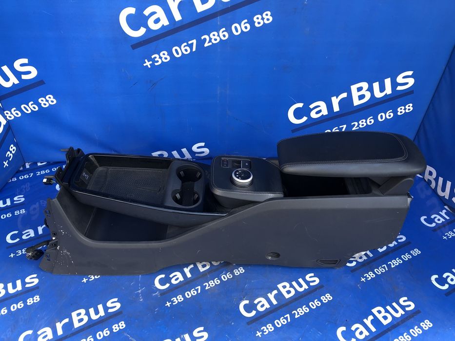 Консоль салону центральна частина Ford Mustang Mach-E Розборка Мустанг