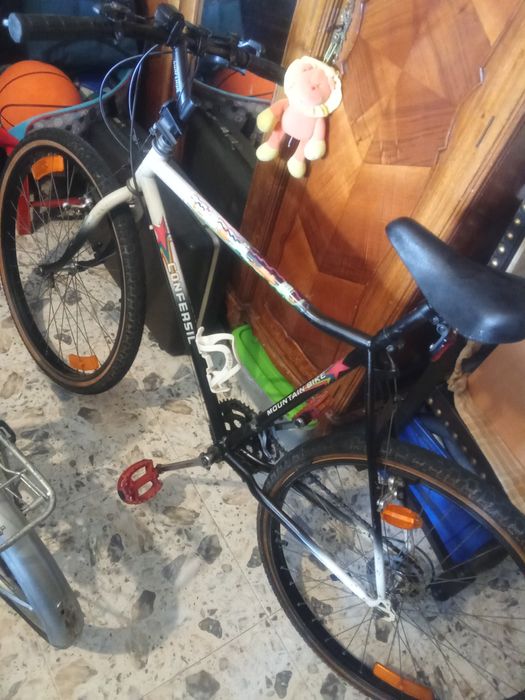 Vendo duas bicicletas confersil e Alhambra