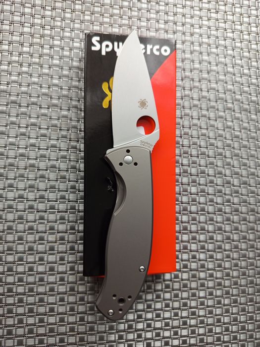 Брелок компактний Spayderco Tenacious C122 Titanium