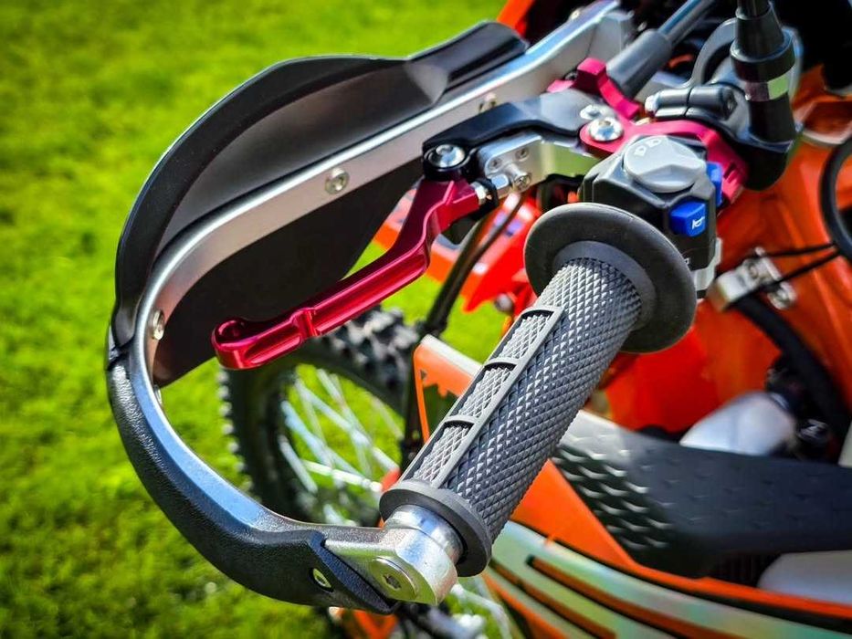 Краще та якісніше аналогів Мотоцикл STN V8 Enduro в АРТМОТО