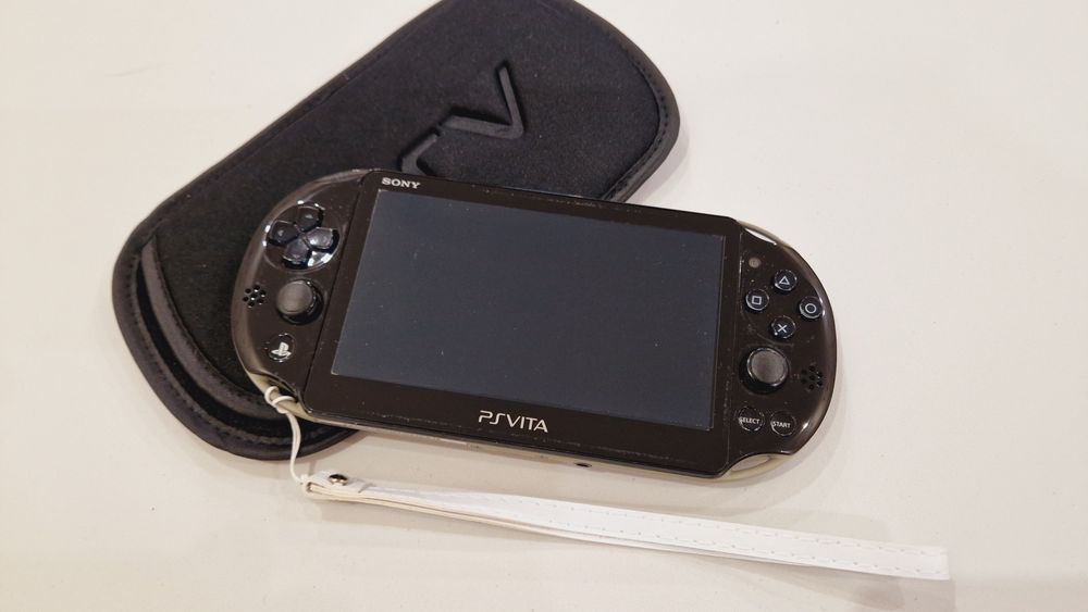Sony Ps Vita Slim 64гиг 60игр +чехол!