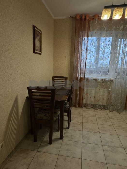 Продаж 1 к  з ремонтом !! м. Вишневе