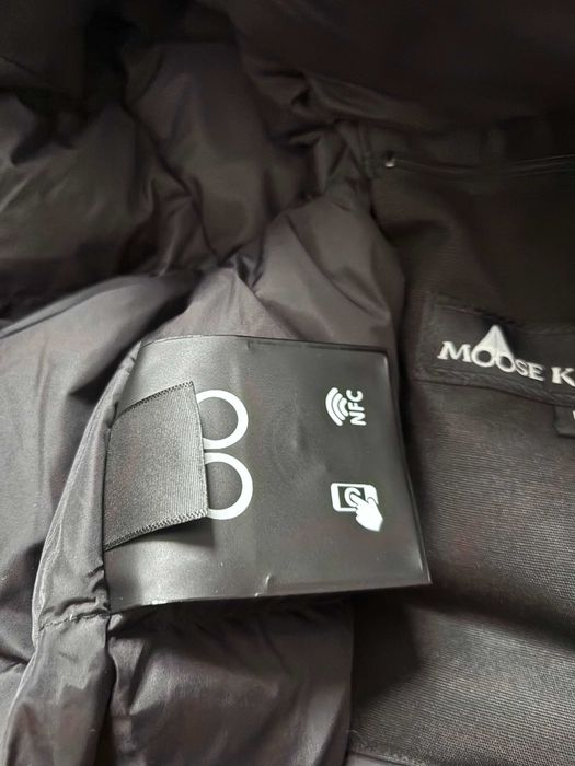 Damska kurtka zimowa narciarska Moose Knuckles puch kaczy