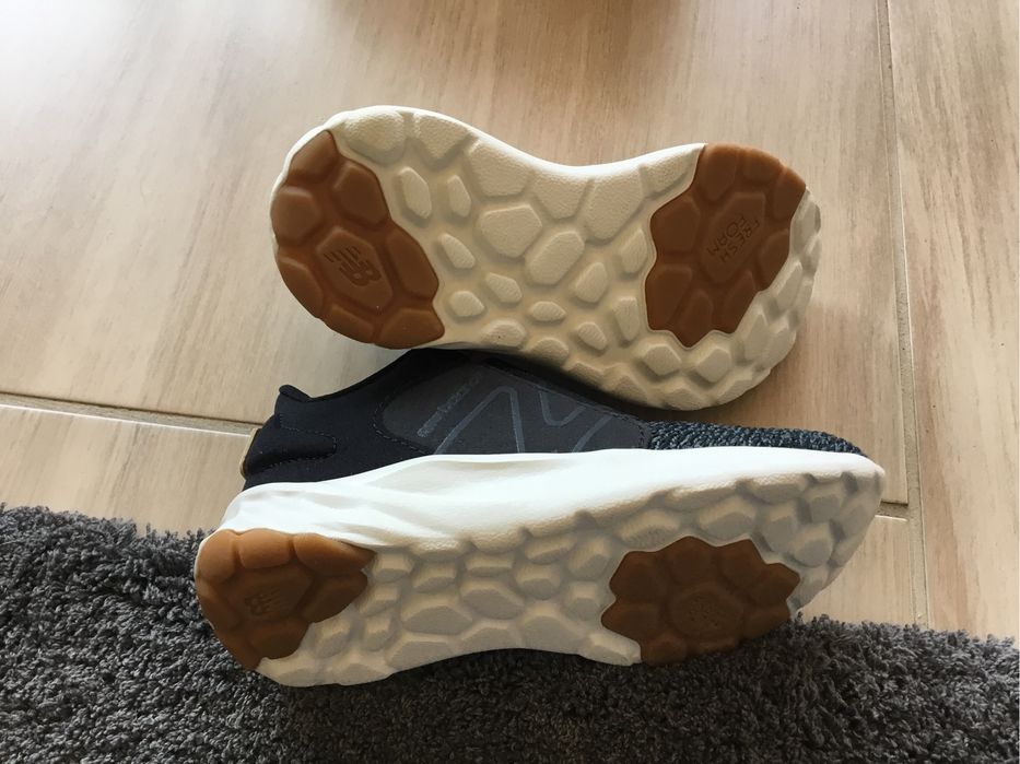 Buty wsuwane New Balance 28