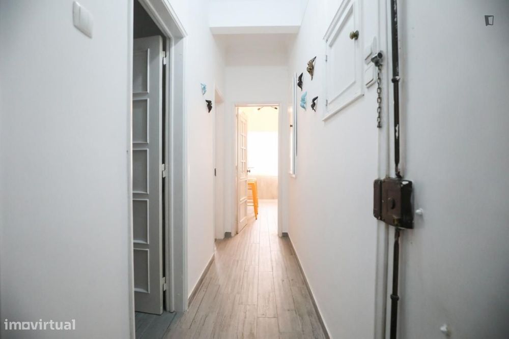 Quarto - localizado em Ajuda Lisbon
