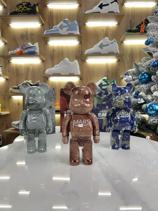 Фігурка Bearbrick Mars 400%
