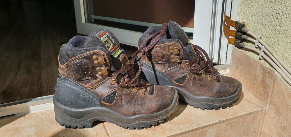 Grisport włoskie buty trekkingowe rozmiar 36 wkładka 23cm używane