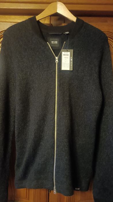 Sweter męski zapinany na zamek