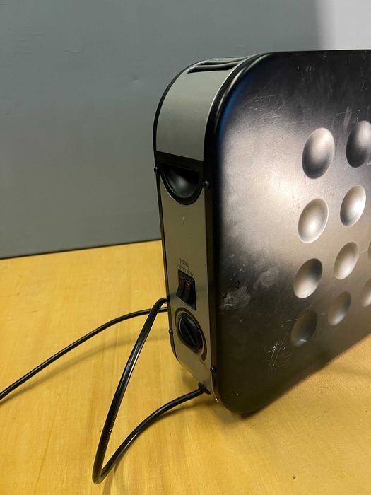 Witam, mam na sprzedaż konwektor elektryczny Ravanson CH-9000B.