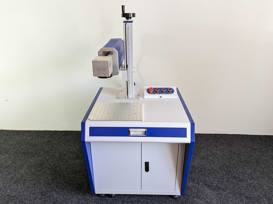 Лазерний станок TR-80-CO2 RF Davi CO2 80W 150х150 (Робоче місце)