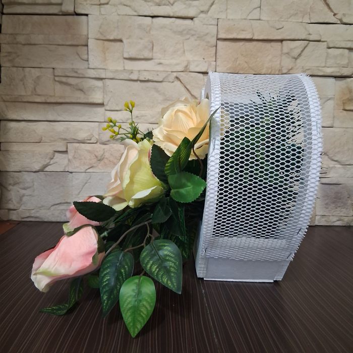 Kompozycja kwiatowa stroik róże serce