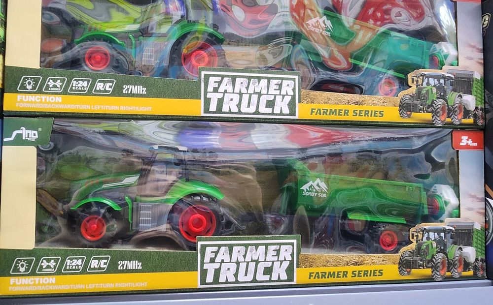 Traktor RC z Przyczepą 1:24 Zdalnie Sterowany Ciągnik Farmer dla Dziec