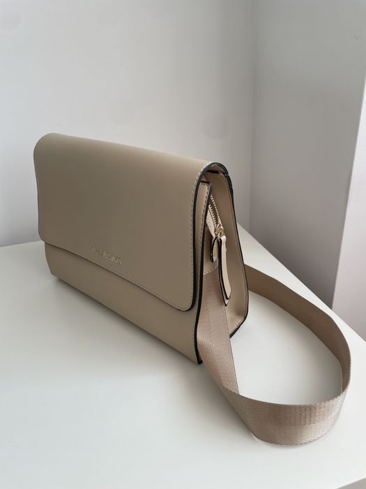 Сумка Valentino бежевого кольору