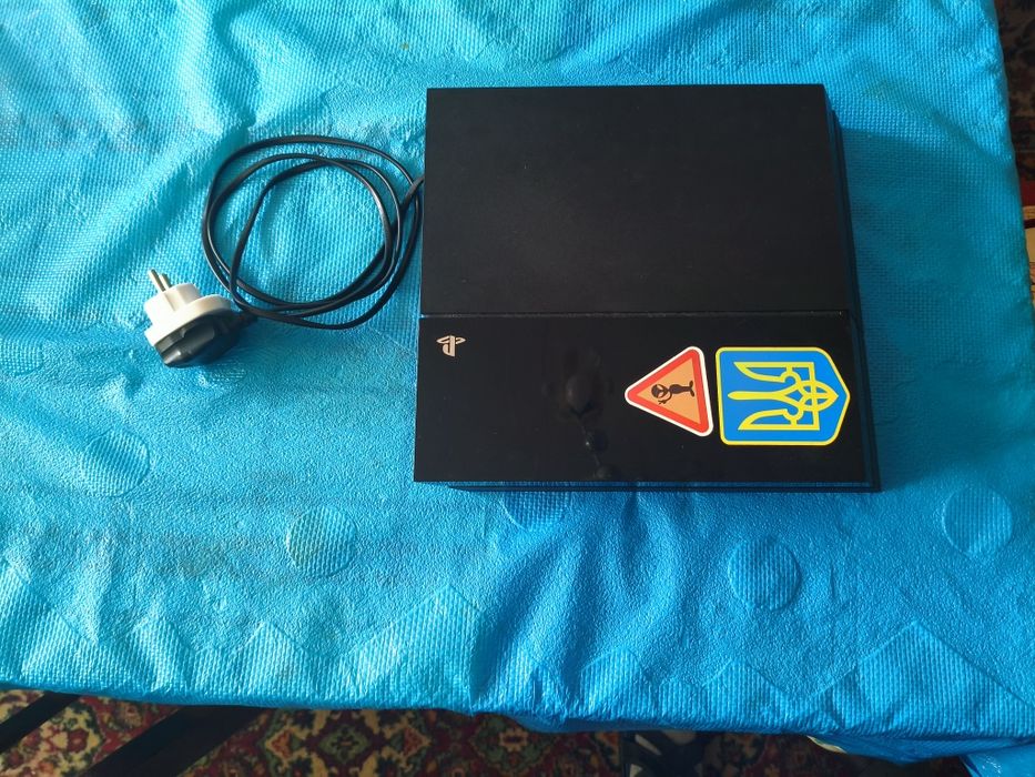 Sony PlayStation 4