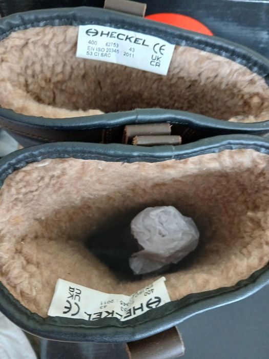 Продам робочі черевики
