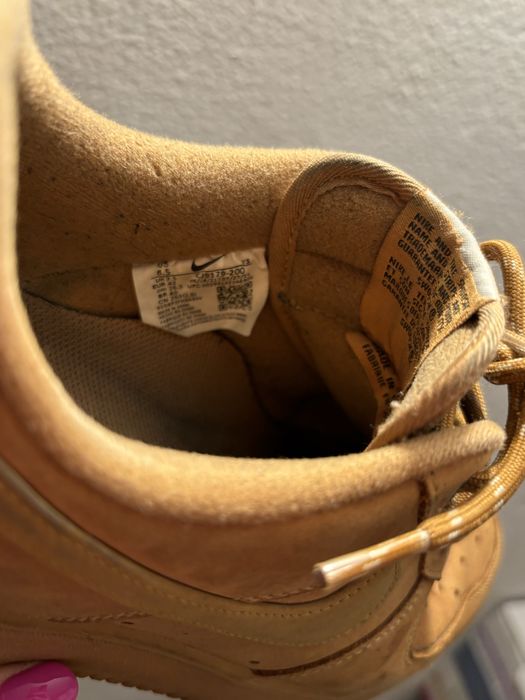 Buty sportowe NIKE AIR FORCE 1 '07 LV8 r.42