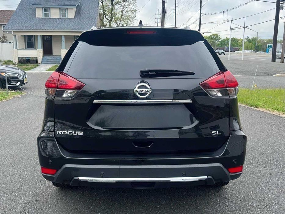 Nissan Rogue      2018
