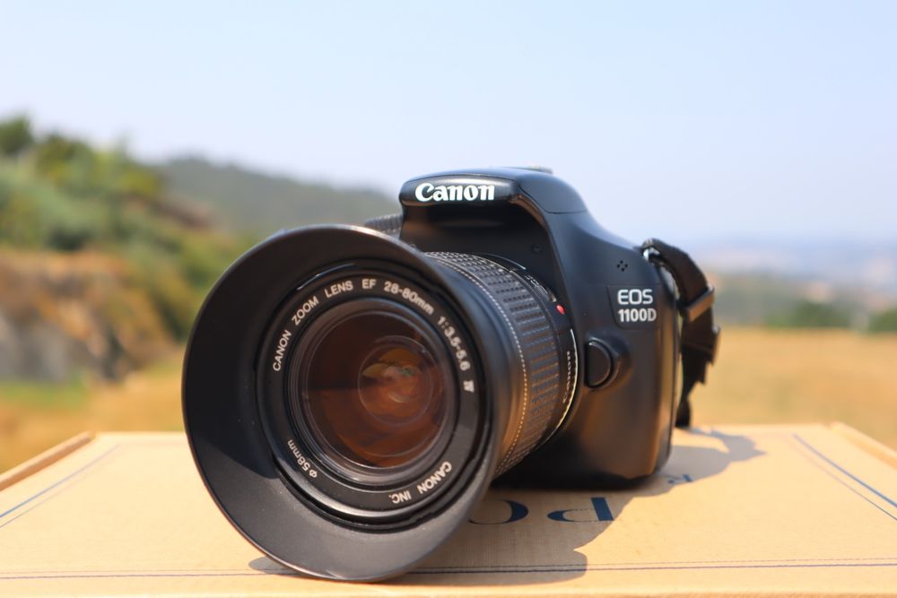 Canon EOS 1100D + EF 28-80mm