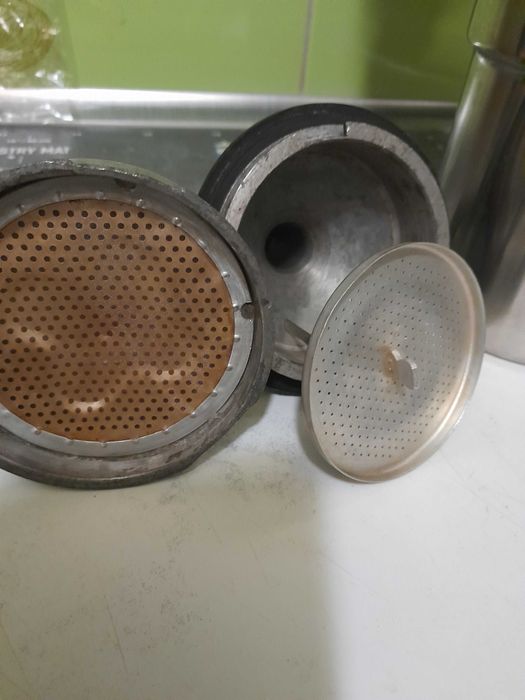 Продам гейзерную кофеварку СССР из нержавейки, на несколько чашек.