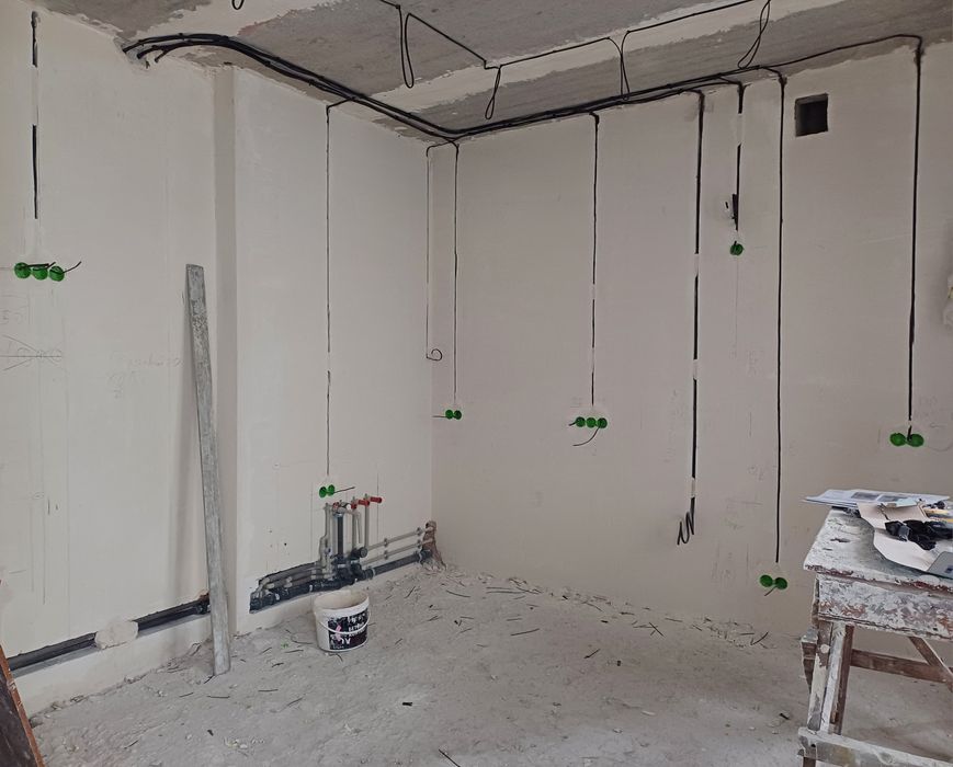 Электромонтаж Услуги электрика Штробление без пыли