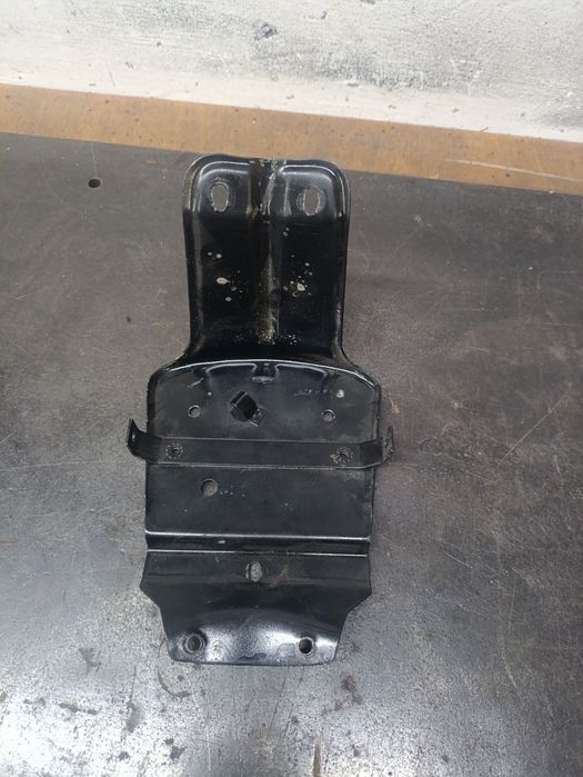 ЯВА Часть крыла заднего, крепление спидометра