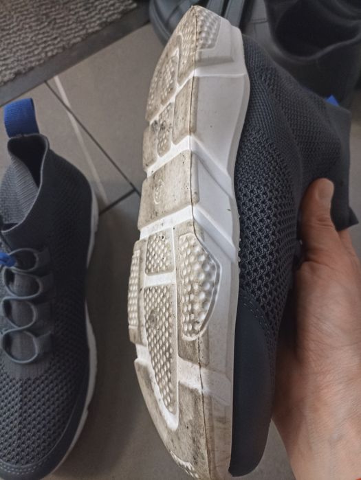 Buty materiałowe miękkie na sciagaczu