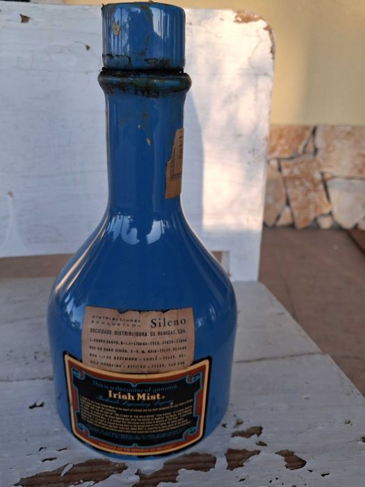 Garrafas antigas de bebidas