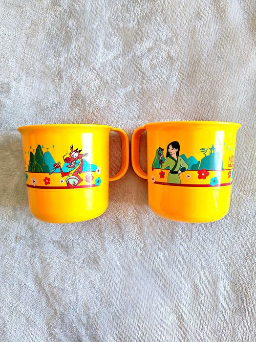 2 Canecas Disney Mulan - Tupperware