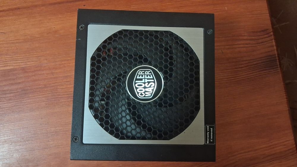 CoolerMaster 550V 80PLUS GOLD