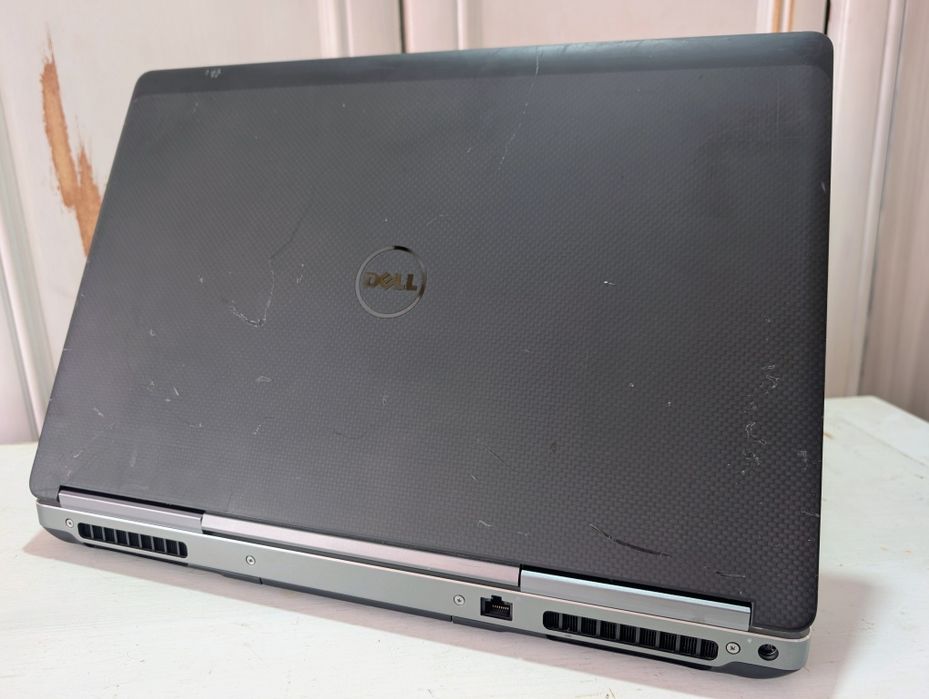 Dell precision 7710 i7_m5000m-8gb
