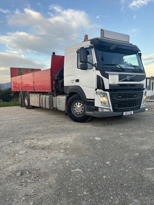 Camiao Volvo Fm370
