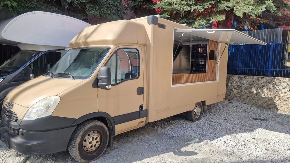 Iveco Food Truck Sklep Bar Specjalny  Iveco Daily Food Truck Sklep Bar Specjalny