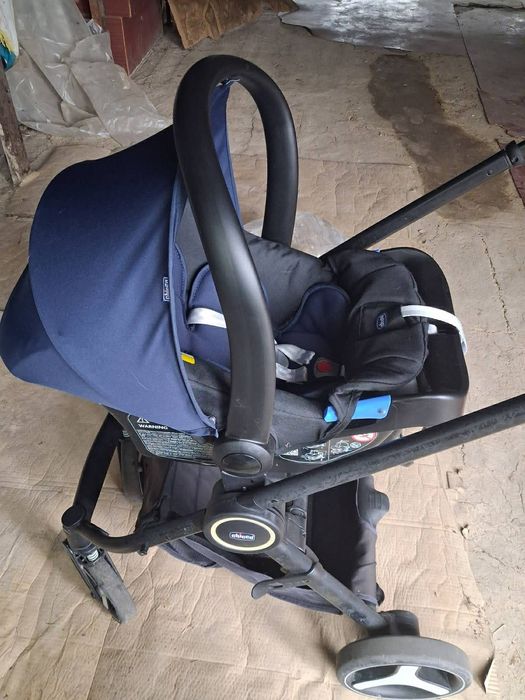Коляска Chicco 3в1 в гарному стані.
