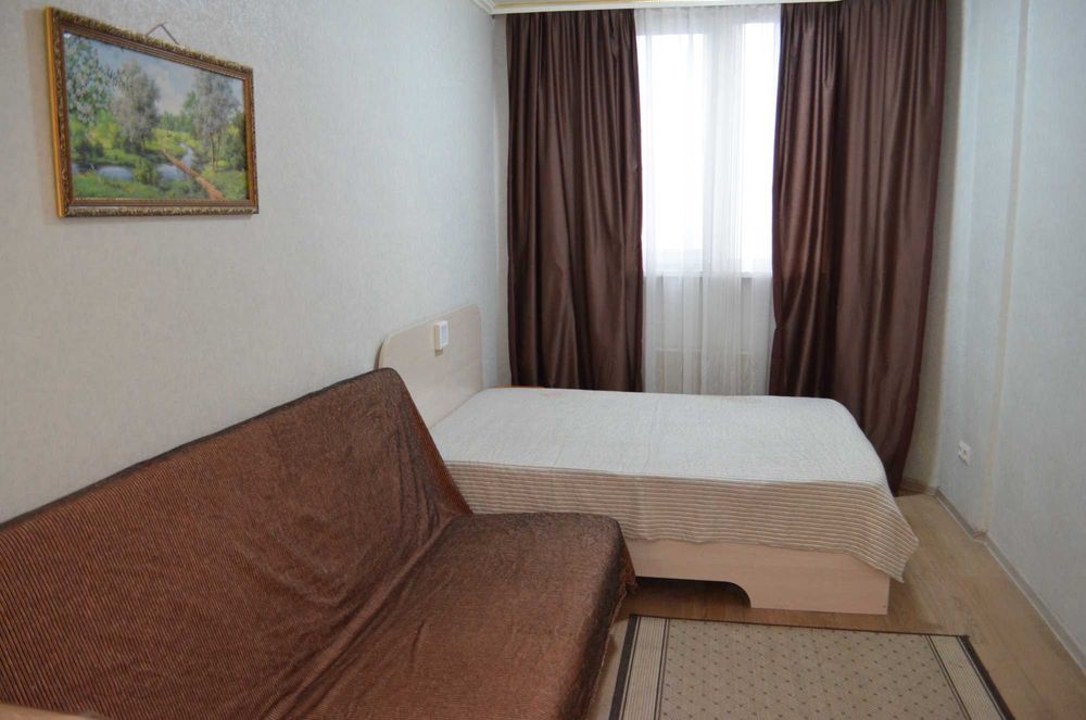 Борщаговка Святошинский. Квартира посуточно почасово Семьи Стешенкив 9