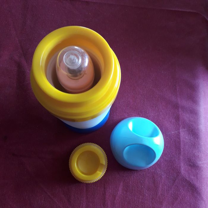 Termo Chicco para agua e biberão