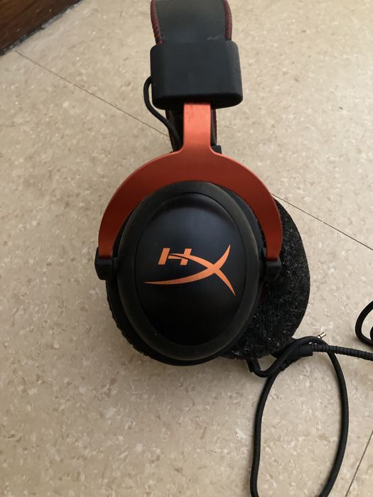 PlayStation 4 , fones hyper x cloud ||