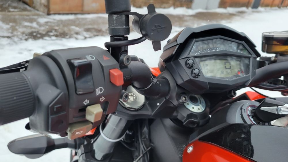 Kawasaki Z1000 2015p.