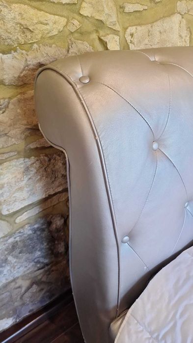 Cama de casal com colchão