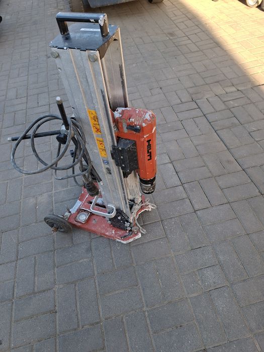 Wiertnica ze statywem Hilti DCM 1.5