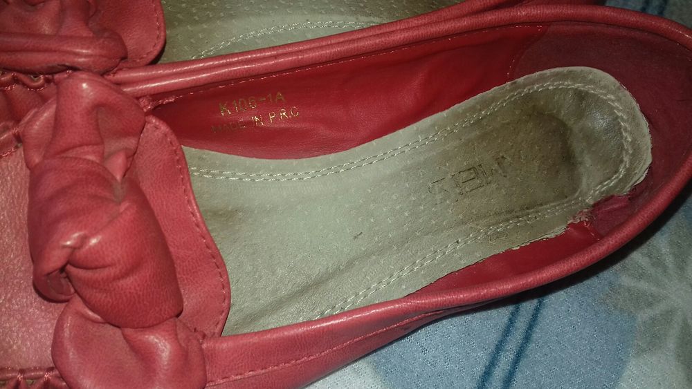 mokasyny czerwone 37