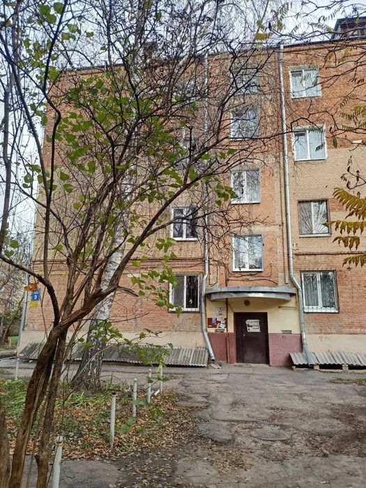 Уютная квартира в зелёном районе на Восточном. Кирпичный тёплый дом