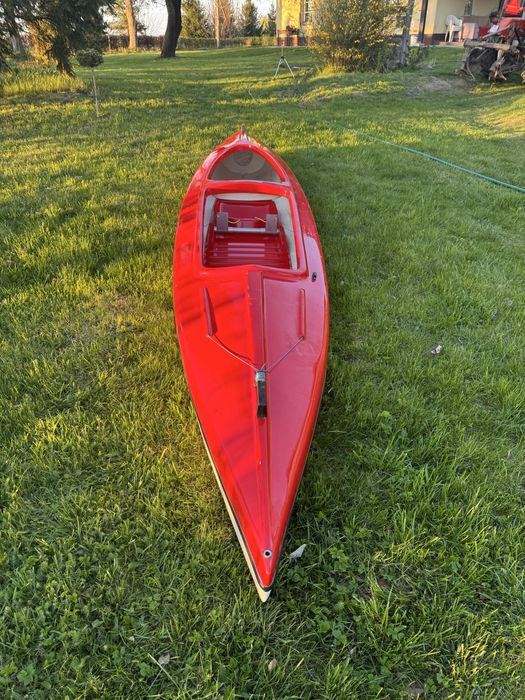 Kajak z wlokna szklanego