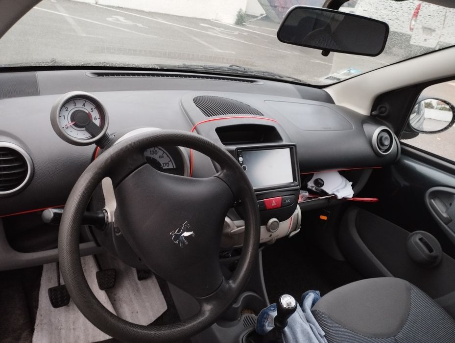 DIESEL 1.4 HDI.  4,lugares 5 portas