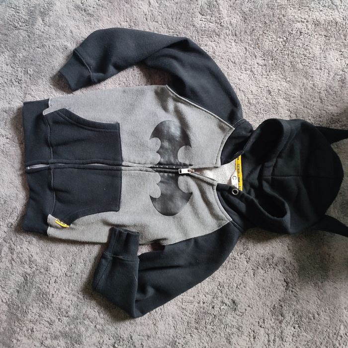 Firmowe bluzy dla chłopca 128