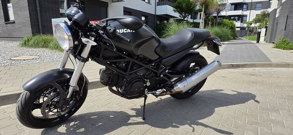Ducati Monster 695 Dark
